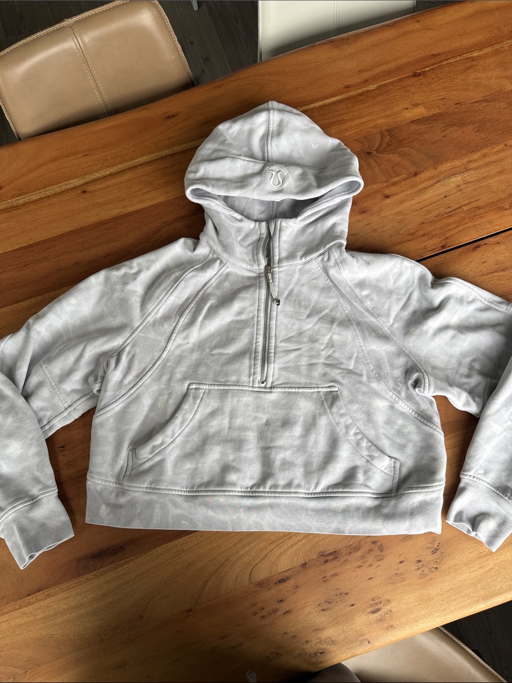 lululemon light gray cheetah animal print fleece-lined crop half-zip hoodie
